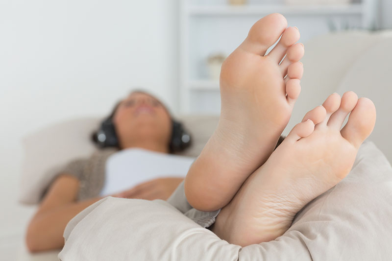 Astuces pour se débarrasser des talons fissurés !